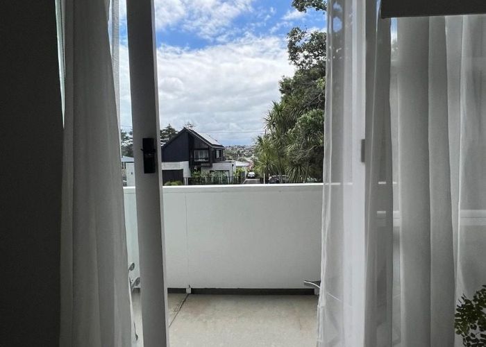  at 2/26 Otakau Road, Milford, North Shore City, Auckland