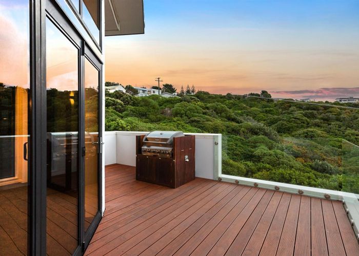  at 15 Patiki Place, Titahi Bay, Porirua