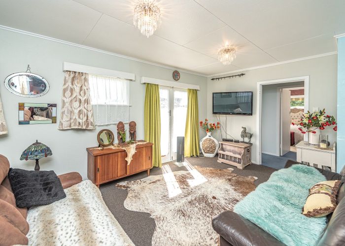  at 9 Lee Street, Castlecliff, Whanganui