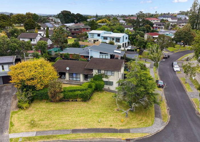  at 2 Lilian Place, Farm Cove, Manukau City, Auckland