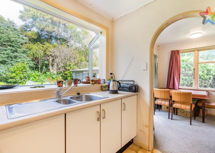  at 37 Peel Place, Wainuiomata, Lower Hutt