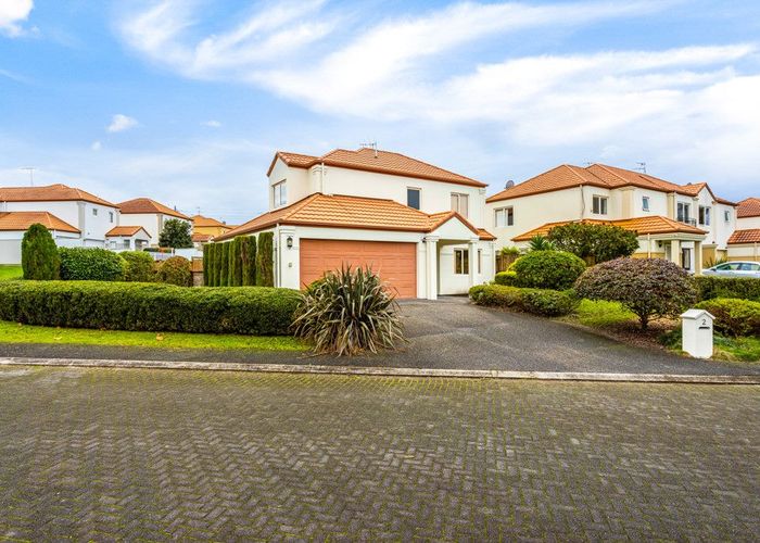  at 2 Chettle Court, New Lynn, Auckland