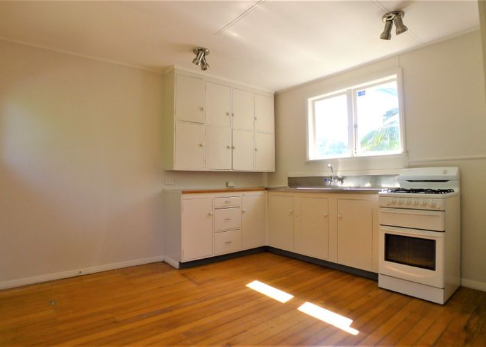  at 92 Haverstock Rd, Sandringham, Auckland City, Auckland