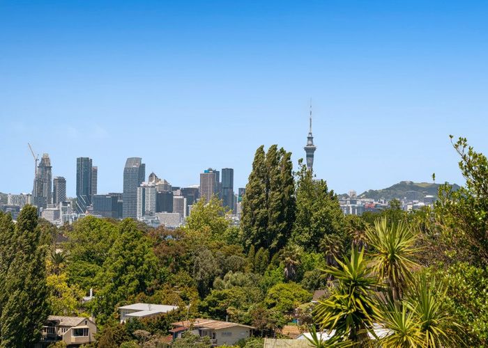  at 1/63 College Road, Northcote, North Shore City, Auckland