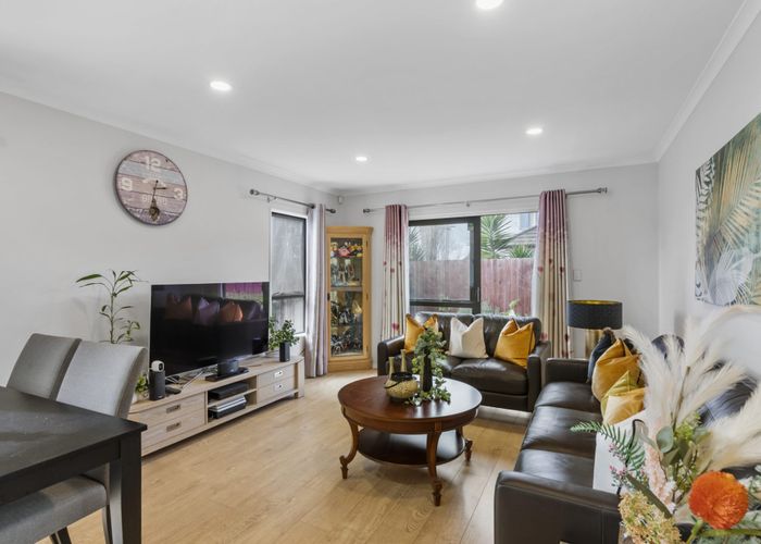  at 2 Takahe Avenue, Takanini, Auckland