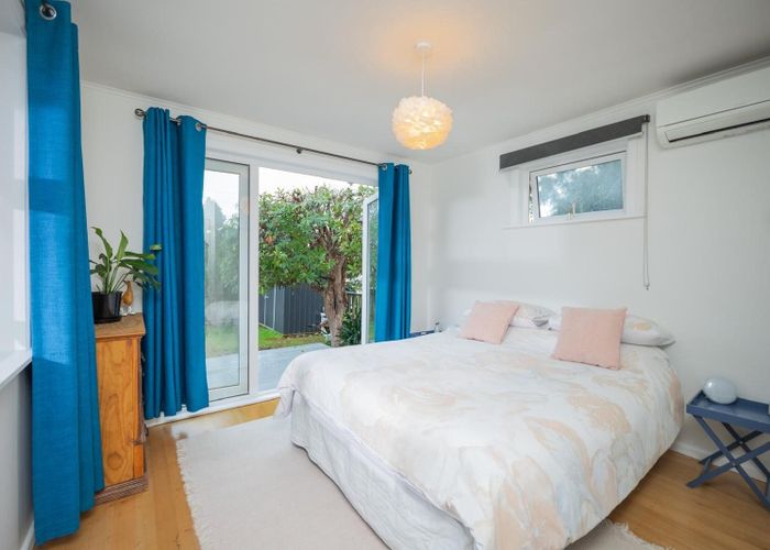  at 15 Enderby Drive, Te Atatu Peninsula, Waitakere City, Auckland