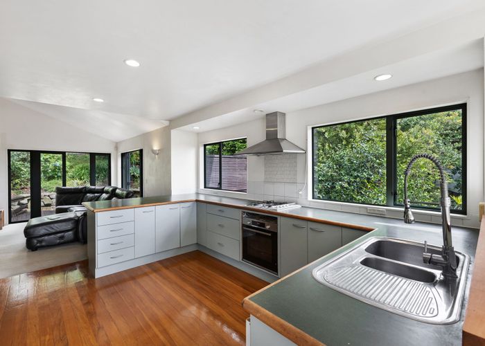  at 30 Glenwood Avenue, Birkenhead, North Shore City, Auckland