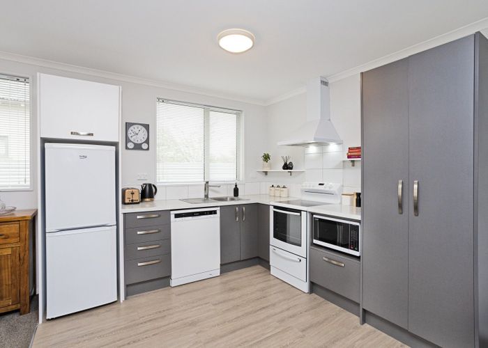  at 18 Lowe Street, Avenal, Invercargill
