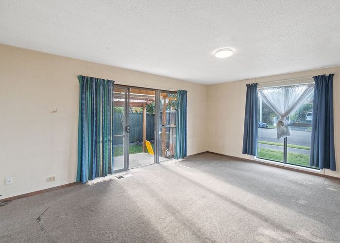  at 1/30 Garvins Road, Hornby, Christchurch City, Canterbury