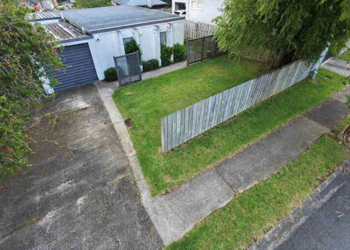  at 1/74 La Trobe Street, Pakuranga, Manukau City, Auckland