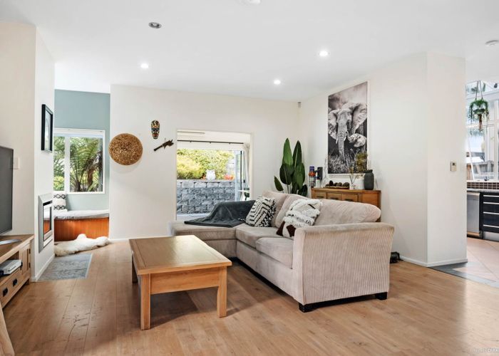  at 24 Aberley Road, Schnapper Rock, Auckland