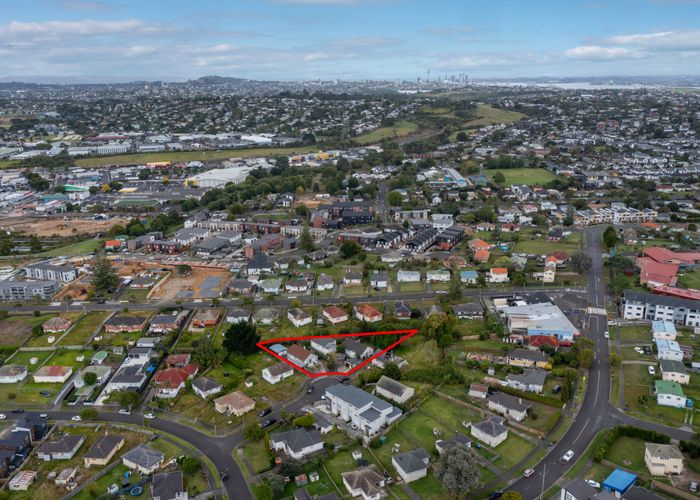  at 8 Huxley Place, Glen Innes, Auckland City, Auckland