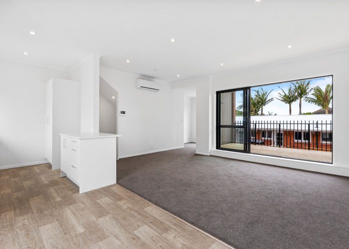  at 500B Te Atatu Road, Te Atatu Peninsula, Waitakere City, Auckland