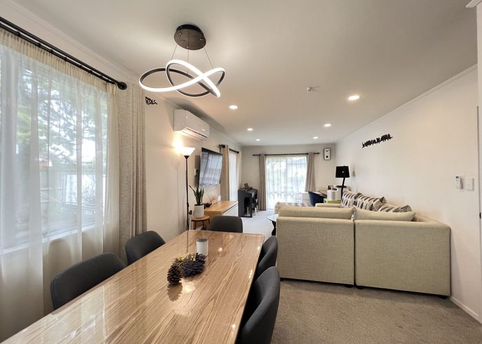  at 1/33 Penion Drive, Flat Bush, Auckland