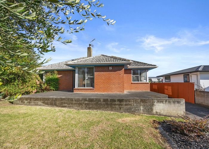  at 5 Nicola Place, Mangere, Manukau City, Auckland