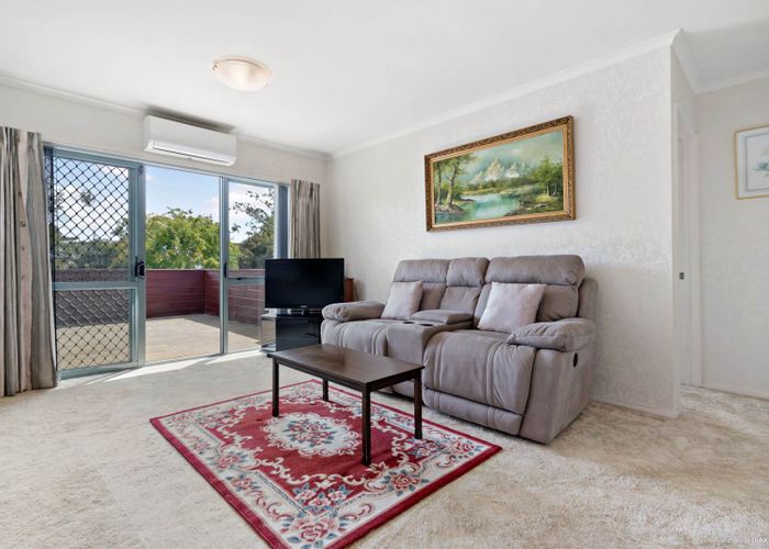  at 31 Cottesmore Place, Huntington Park, Auckland