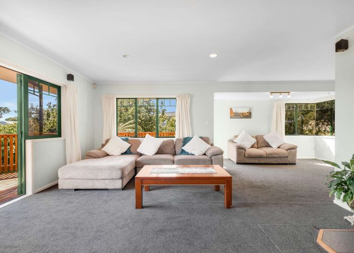  at 6 Pararewa Drive, Whalers Gate, New Plymouth, Taranaki