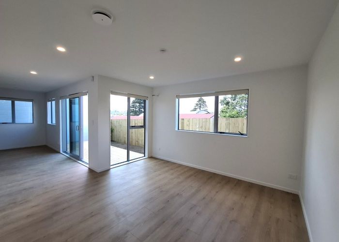  at 18E Kimber Hall Avenue, Mount Roskill, Auckland City, Auckland