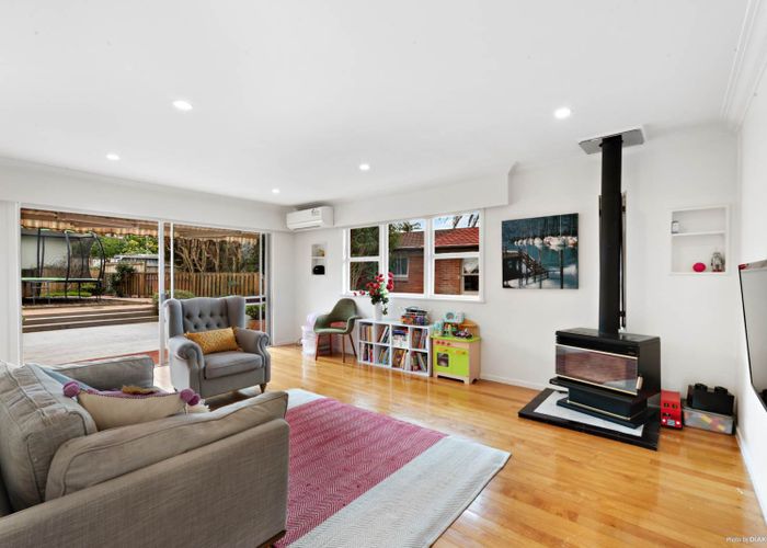  at 5 Blue Gum Rise, Sunnyhills, Auckland