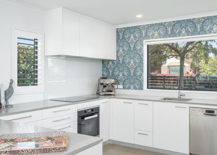  at 6B Highgate Avenue, Merivale, Christchurch City, Canterbury