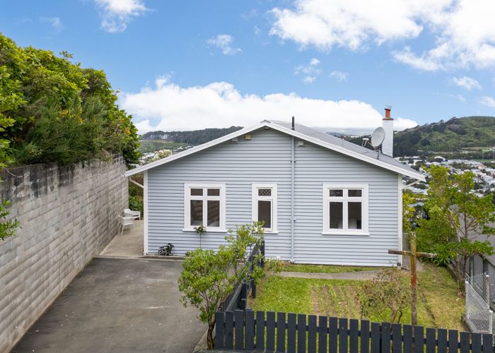  at 78 Farnham Street, Mornington, Wellington, Wellington