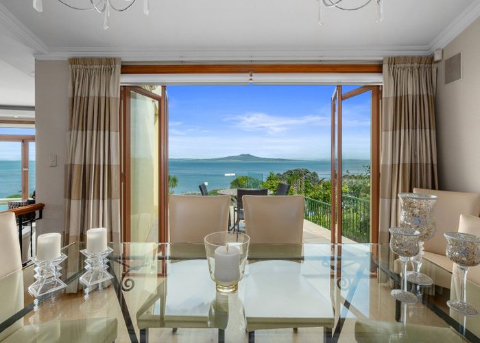  at 207 Beach Road, Campbells Bay, North Shore City, Auckland