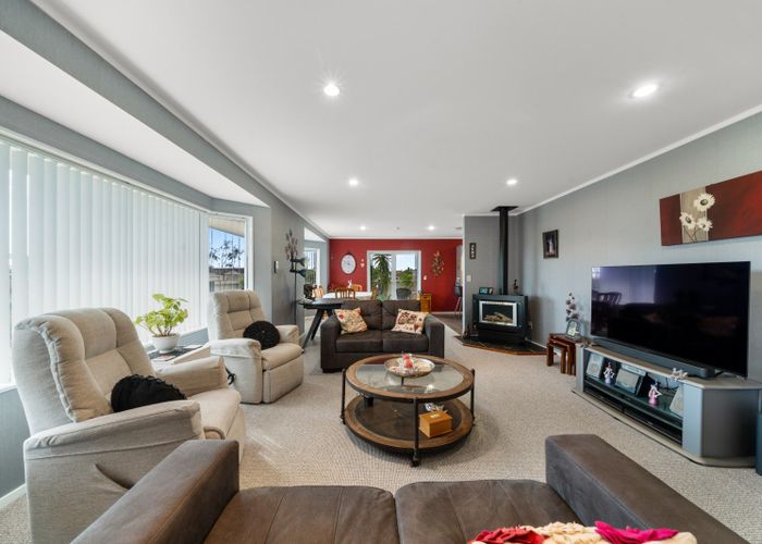  at 33 Heta Road, Highlands Park, New Plymouth, Taranaki