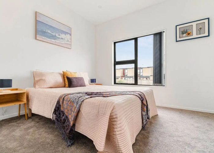  at 12/32 Tapuwae way, Mangere Bridge, Manukau City, Auckland