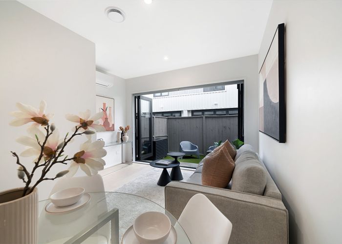  at 106/124 Taylors Road, Mount Albert, Auckland City, Auckland
