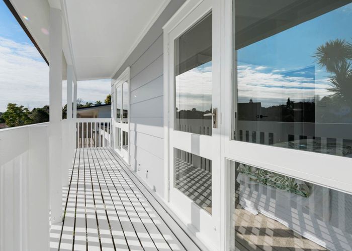 at 99B Oaktree Avenue, Browns Bay, North Shore City, Auckland
