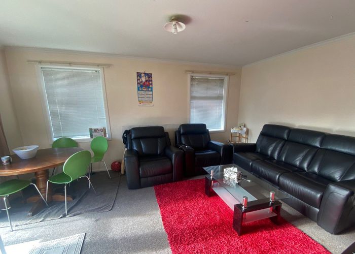  at 2/8 Dover Street, St. Albans, Christchurch City, Canterbury