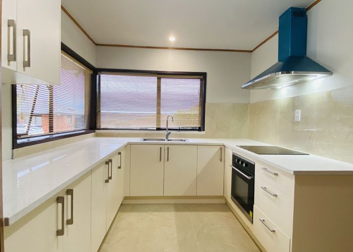  at 8/198 Blockhouse Bay Road, Avondale, Auckland City, Auckland