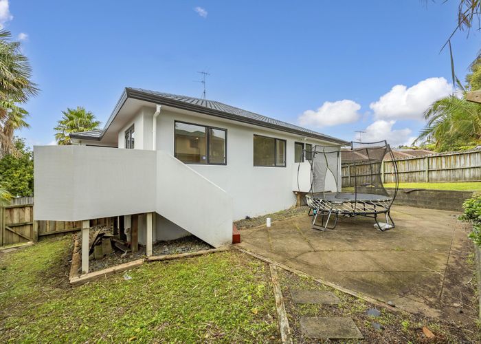  at 5 Egret Court, Unsworth Heights, North Shore City, Auckland