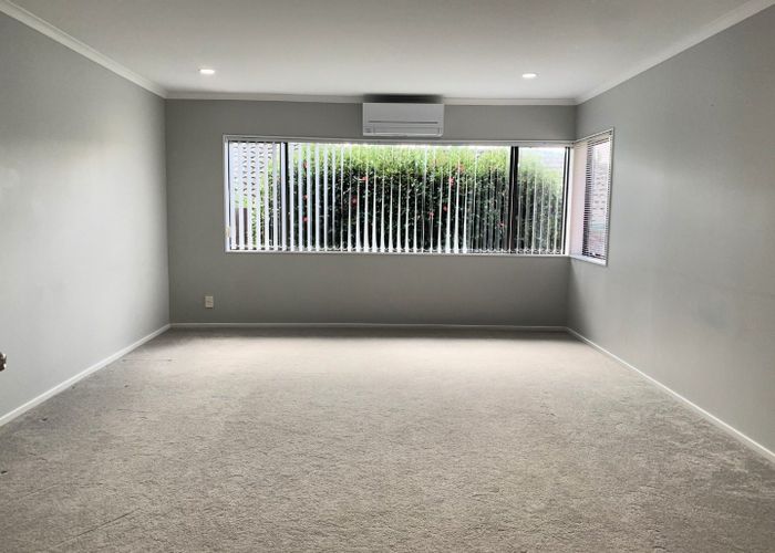 at 6 Fleetwood Drive, Henderson, Waitakere City, Auckland