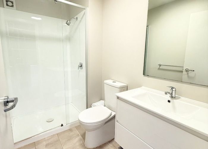  at 6E/246 St George Street, Papatoetoe, Manukau City, Auckland