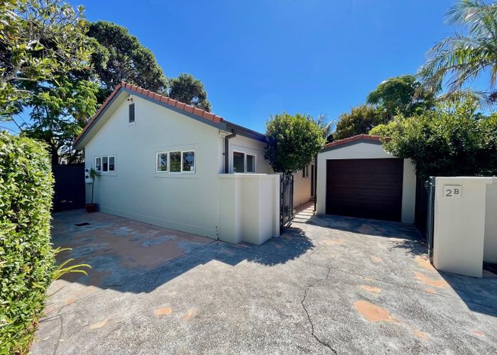  at 1/2 Evan Street, Belmont, Auckland