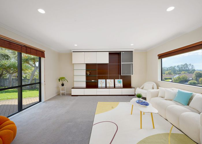  at 10 Chelmsley Avenue, Henderson, Waitakere City, Auckland