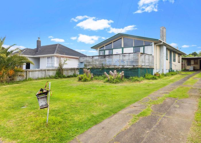  at 19 Geoffrey Place, Mangere East, Manukau City, Auckland