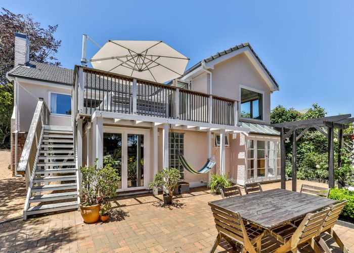  at 553 South Titirangi Road, Titirangi, Auckland