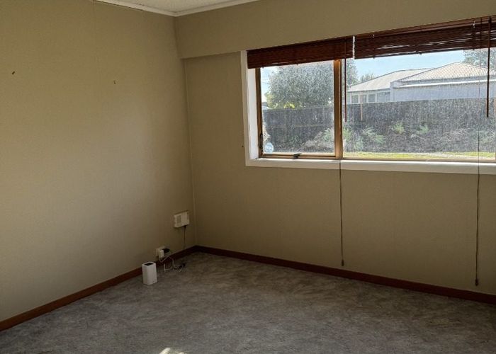  at 5/88 Sturges Road, Henderson, Waitakere City, Auckland