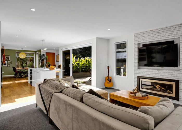  at 8 Bright Way, Lower Vogeltown, New Plymouth