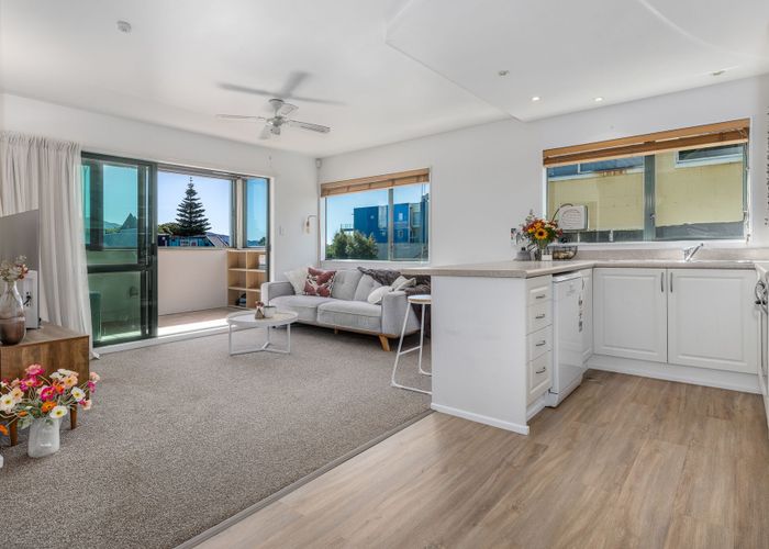  at 1e/25 MacLean Street, Paraparaumu Beach, Kapiti Coast, Wellington