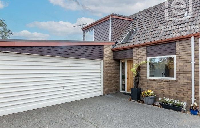  at 2/19 Waitikiri Drive, Parklands, Christchurch