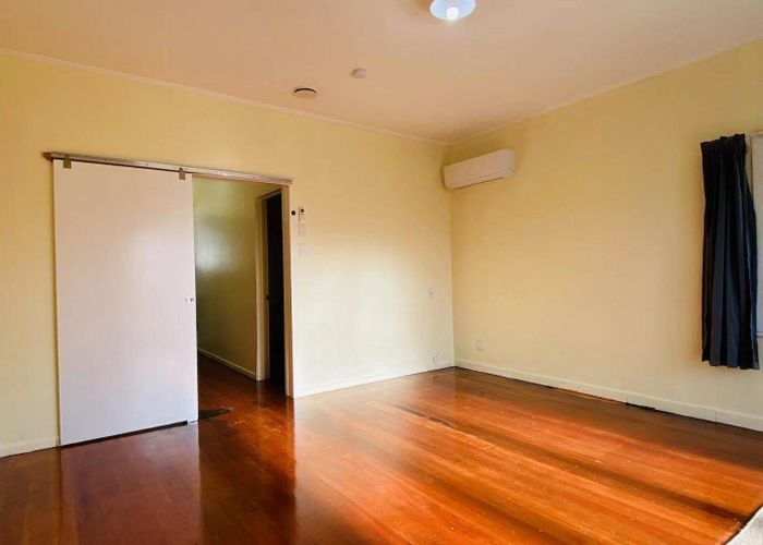  at 2/2090 Great North Road, Avondale, Auckland City, Auckland