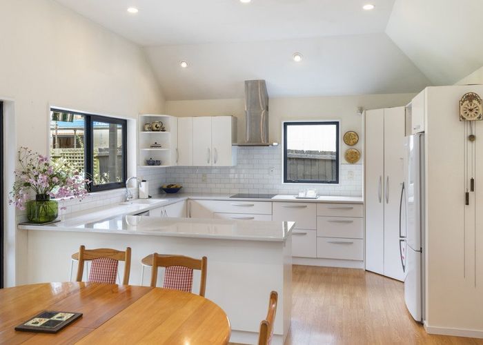  at 92 Innes Road, St. Albans, Christchurch City, Canterbury