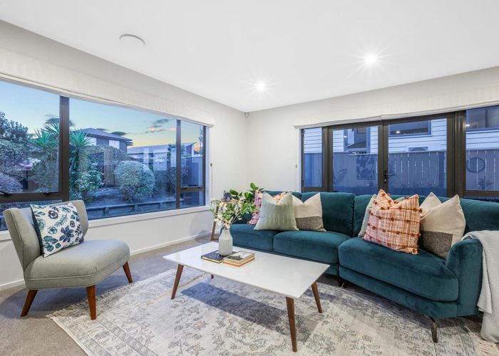 at 84 Te Puia Drive, Aotea, Porirua