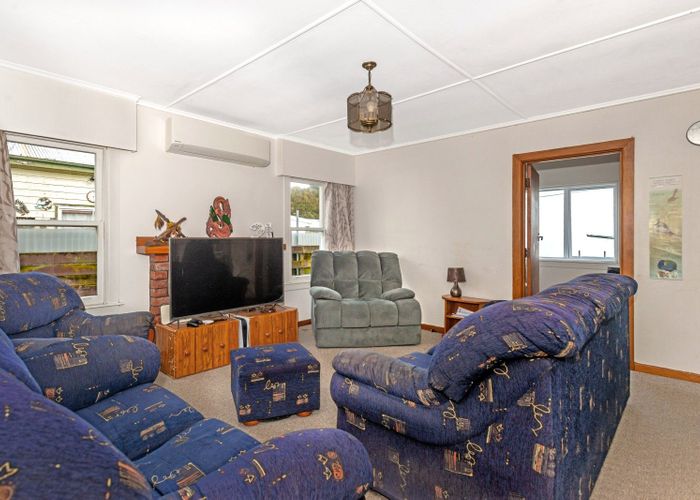  at 9 Endcliffe Road, Kaiti, Gisborne