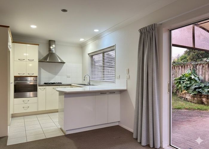  at 10 Nephin Place, East Tamaki Heights, Auckland