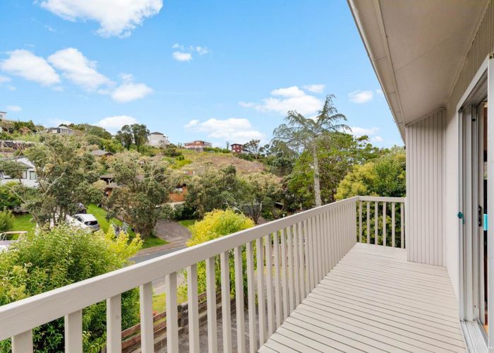  at 7 Honeysuckle Lane, Mairangi Bay, Auckland