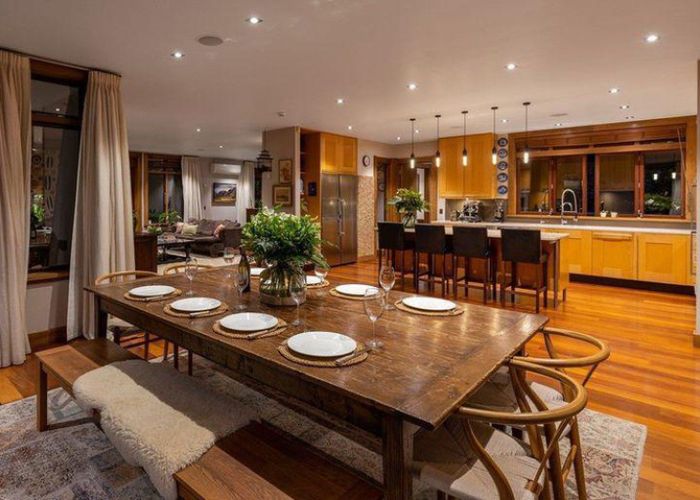  at 19 Tosswill Road, Tahunanui, Nelson